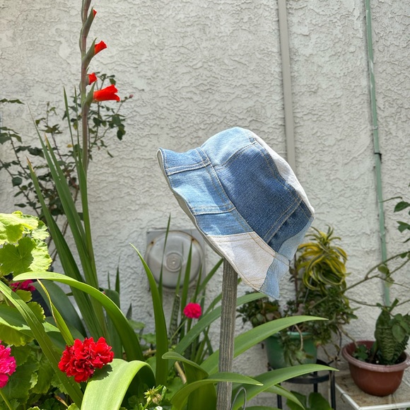 Remade bucket hat denim patch work size large - Picture 4 of 5